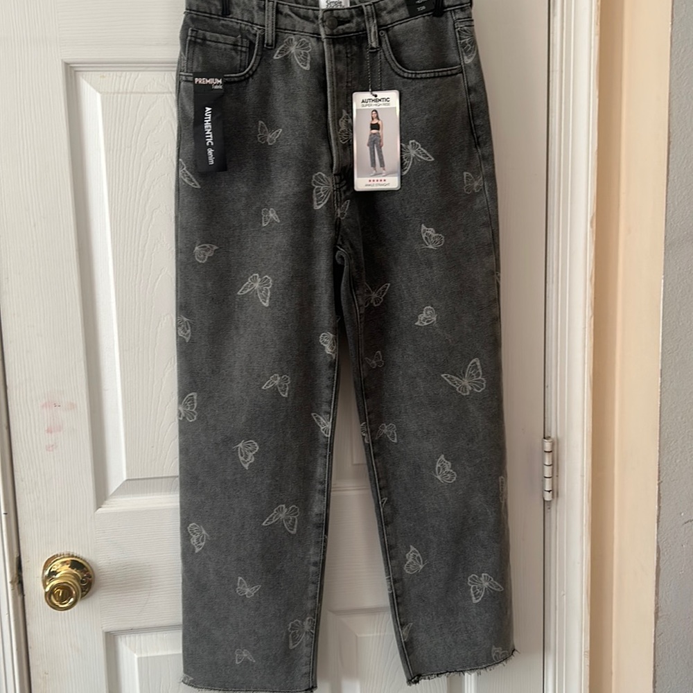 Authentic super high rise, ankle straight! Premium fabric brand new. Size 7/28